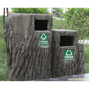 公园仿木垃圾箱
