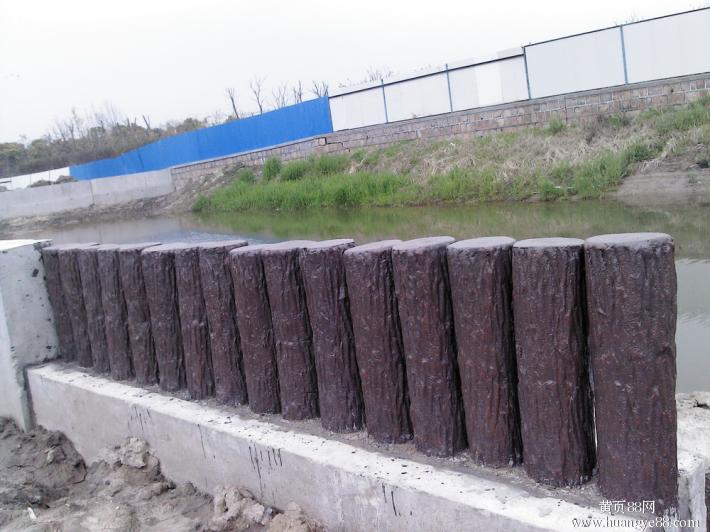 专业仿木桩厂家