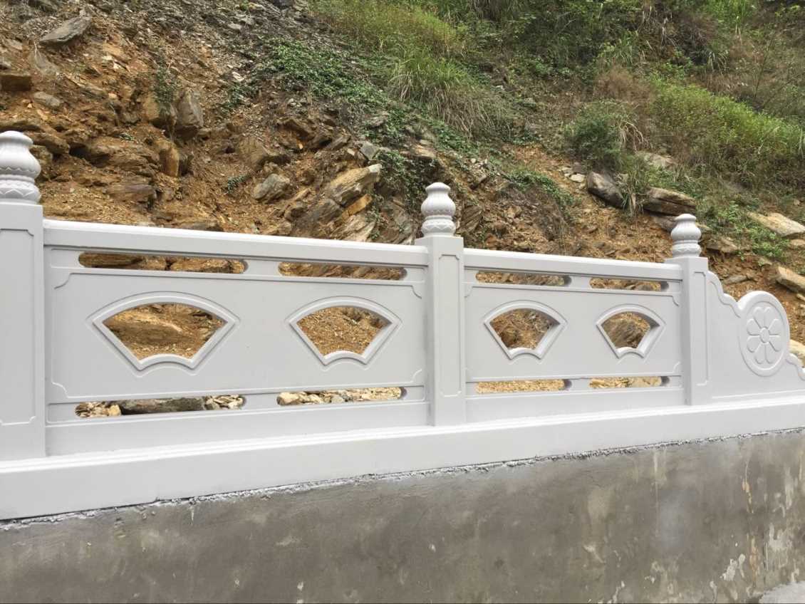 水泥仿木栏杆价格