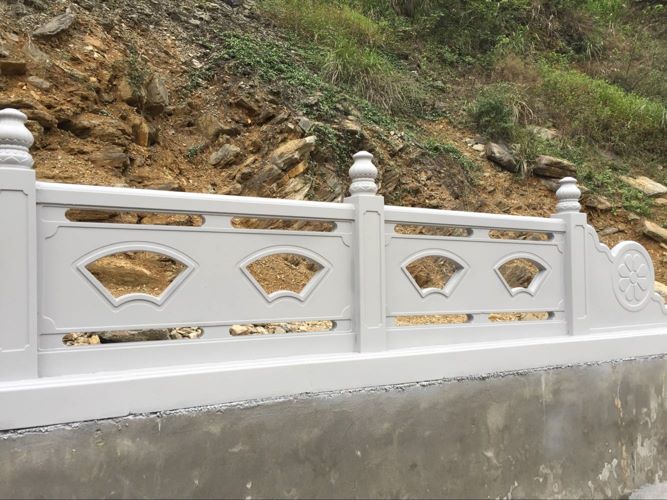 重庆水泥仿木护栏制作